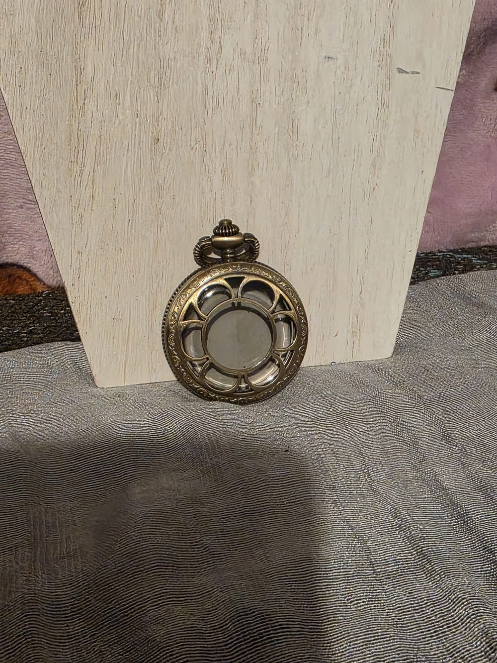 Antique-Style Round Pocket Watch Pendant in Brass Tone